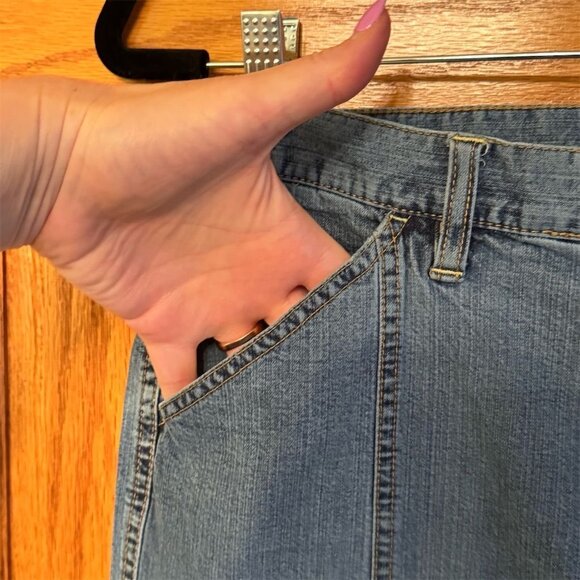 Old Navy Women's Blue Denim A-Line Knee Length Skirt Size 10 Casual - Picture 5 of 7